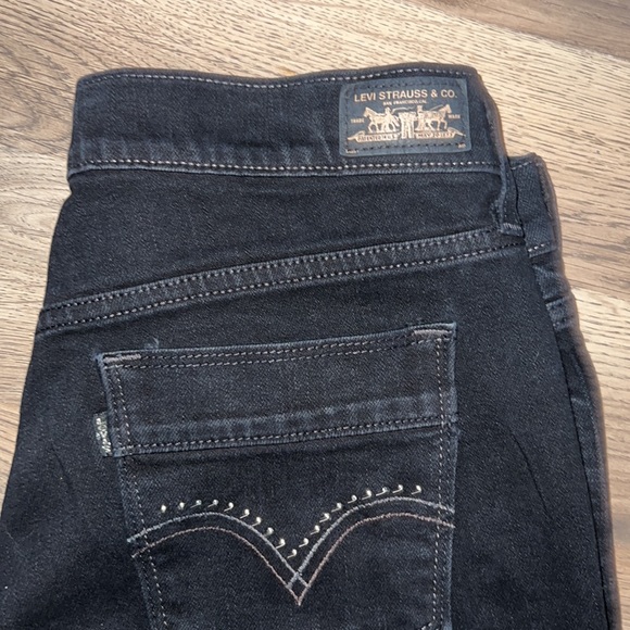Levi's 515 Boot Cut Jeans Size 4 Black with Embellished Pockets - Picture 10 of 10